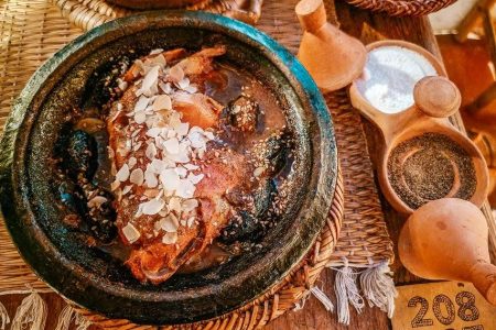 24 Traditional Moroccan Food to Eat in Morocco